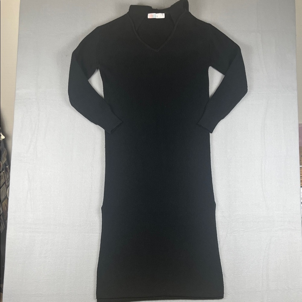 Free People FP Beach Hooded Sweater Dress in Black
Size: XS